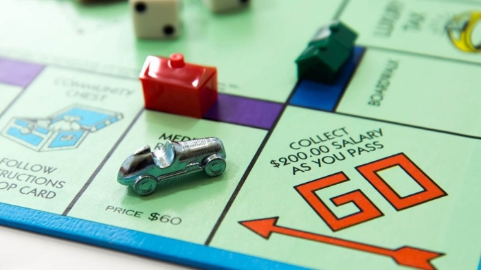 Hướng dẫn chơi Monopoly với luật chơi cơ bản