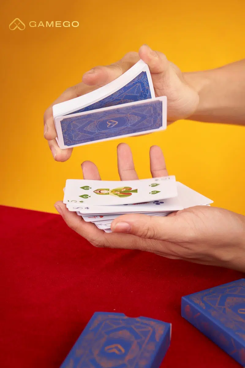 Bộ bài Tứ Phủ là gì? Vì sao phù hợp làm quà Tết?