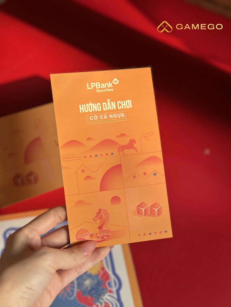 Tờ hướng dẫn giúp người chơi dễ dàng nhập cuộc